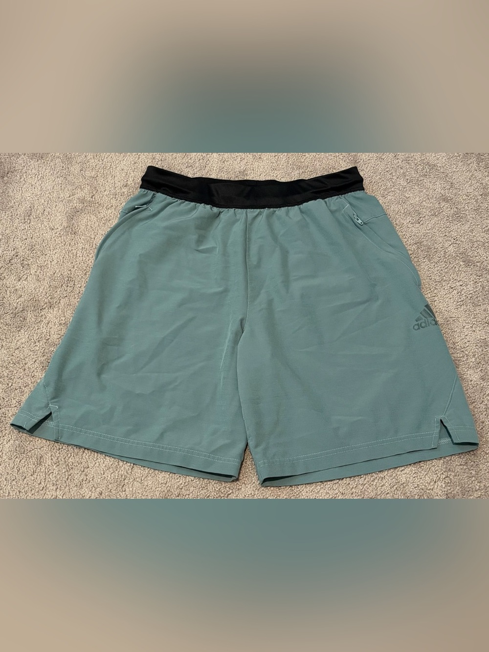 Adidas Mens Aeroready Green Athletic Shorts Size Medium Measured 28x8